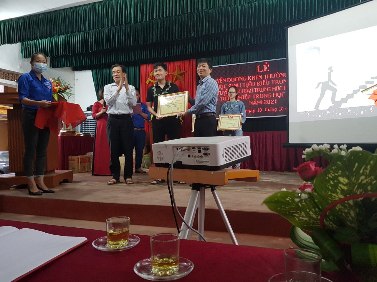 Xã Nam Hải, huyện Tiền Hải tuyên dương, khen thưởng cho học sinh giỏI