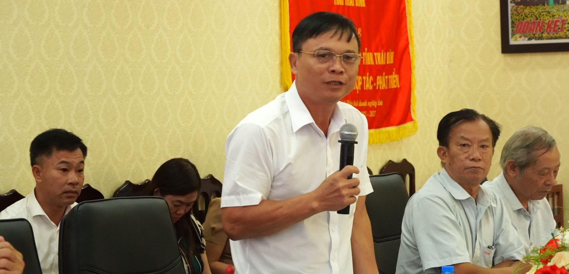 Ông Phạm Sơn Hải, Chủ tịch UBND, GĐ TTHTCĐ xã Trọng Quan
